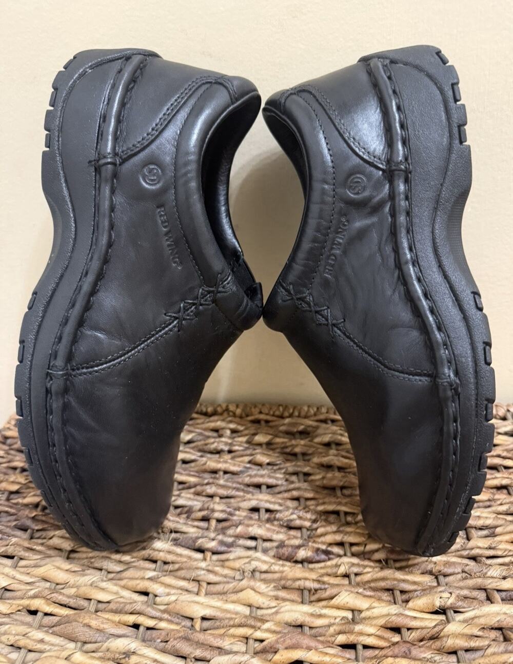 Red Wing 2321 Safety Toe Slip on Work Shoes Womens 38.5 Black Leather Sz 8.5